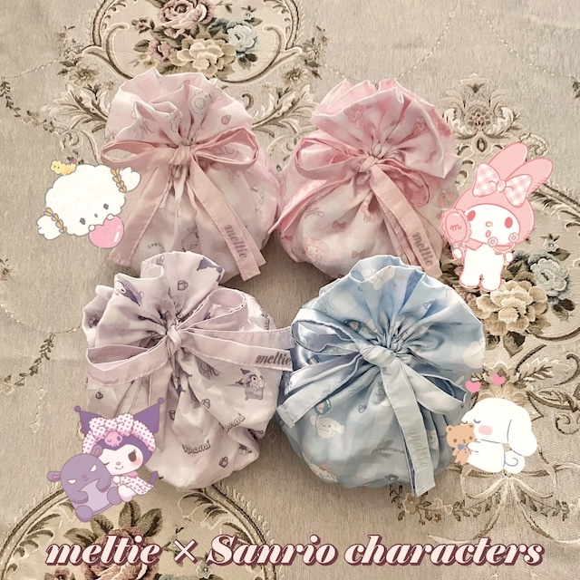 meltie×Sanrio characters satin pouch