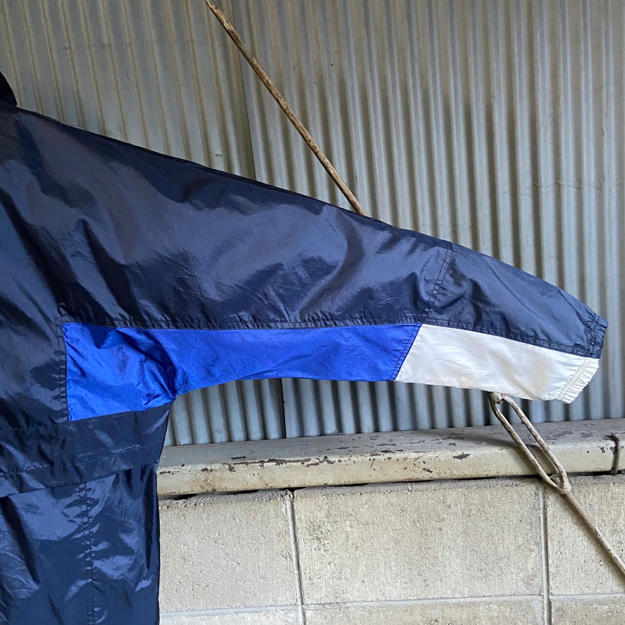 Reebok リーボック ナイロンプルオーバー メンズXL相当 古着 フード