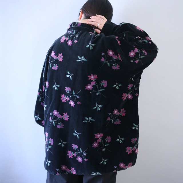 flower art pattern over silhouette velours shirt