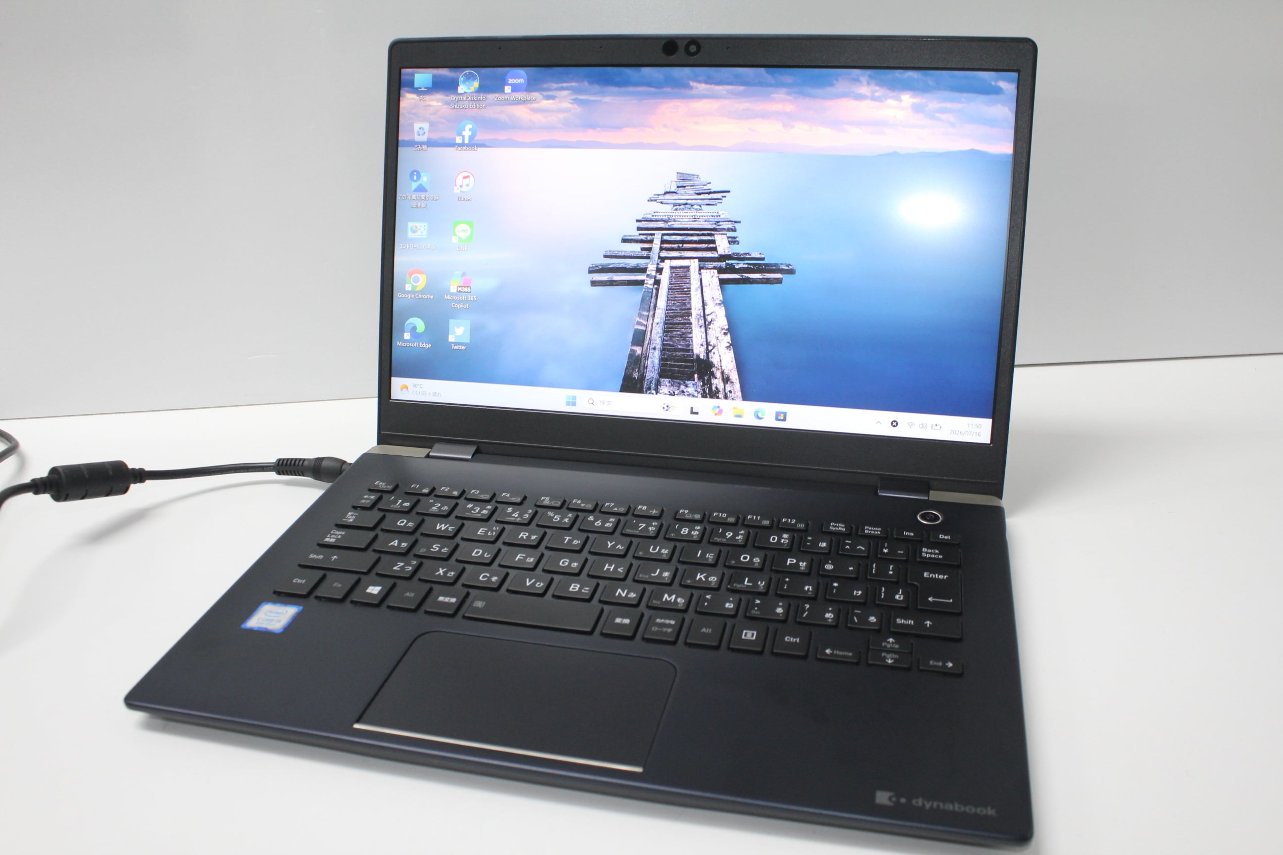 中古ノートPC】東芝〈dynabook R73/D〉第6世代Core i5/SSD128GB/メモリ