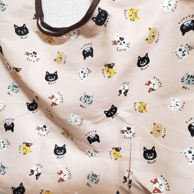 洗えるなごみ猫のエコバッグ(大)新素材・ピーチスキン生地