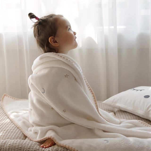 ★即納★マイクロファイバーブランケット《ミルクスター・ハーフサイズ》