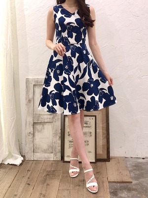 再入荷 CHRISTIE DRESS▷花柄美ラインワンピース