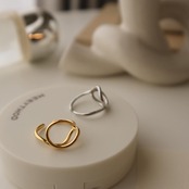 ［ ring ］three-dimensional line