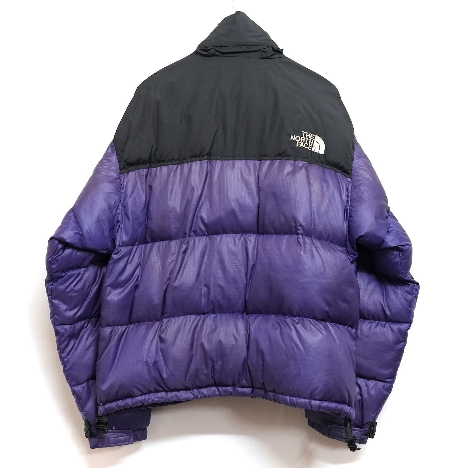 3992R3 THE NORTH FACE ノースフェイス ヌプシ ダウンジャケット 3992R3 THE NORTH FACE ノースフェイス ヌプシ ダウンジャケット