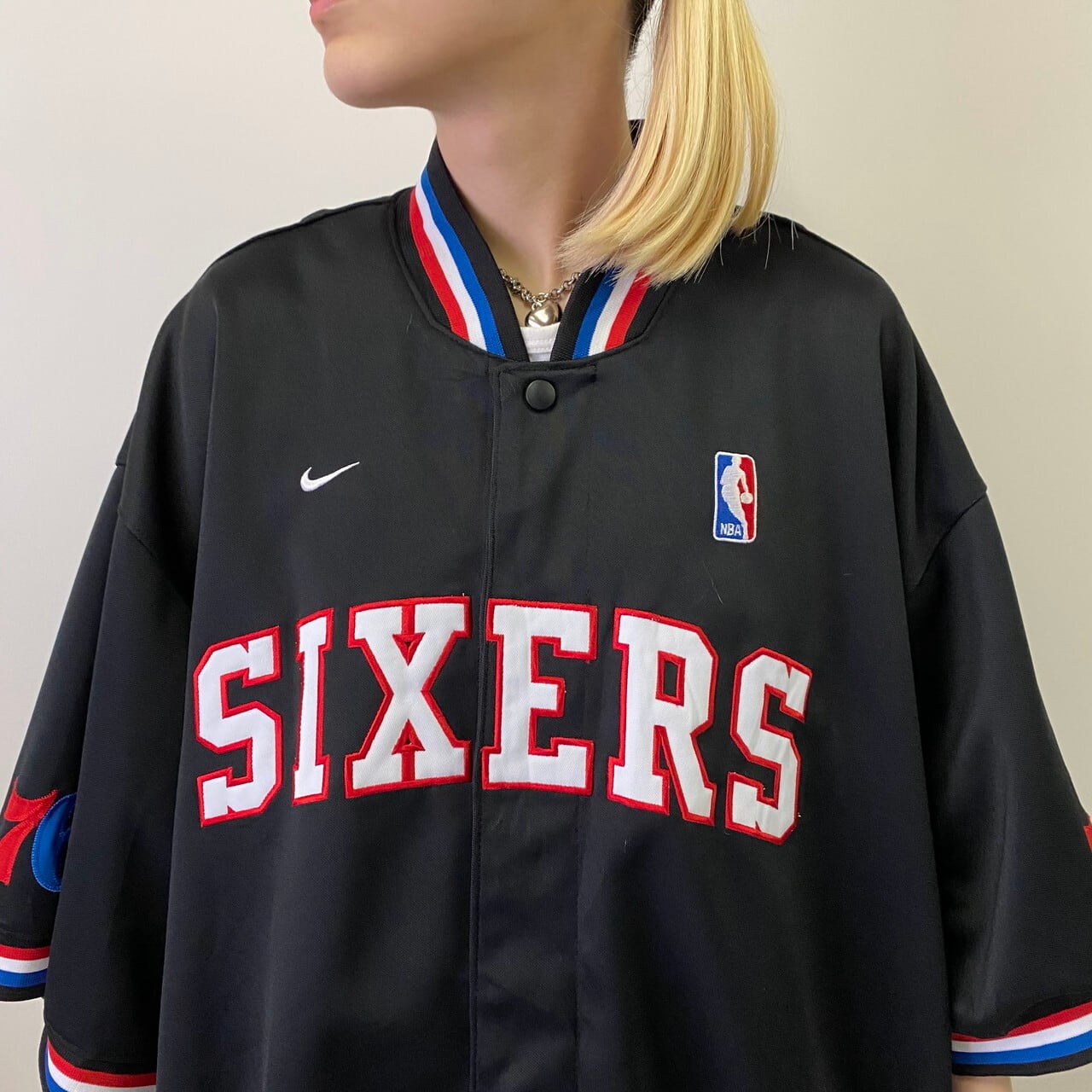 NIKE NBA 76ers 刺繍ロゴ ウォームアップジャージ ビッグサイズ