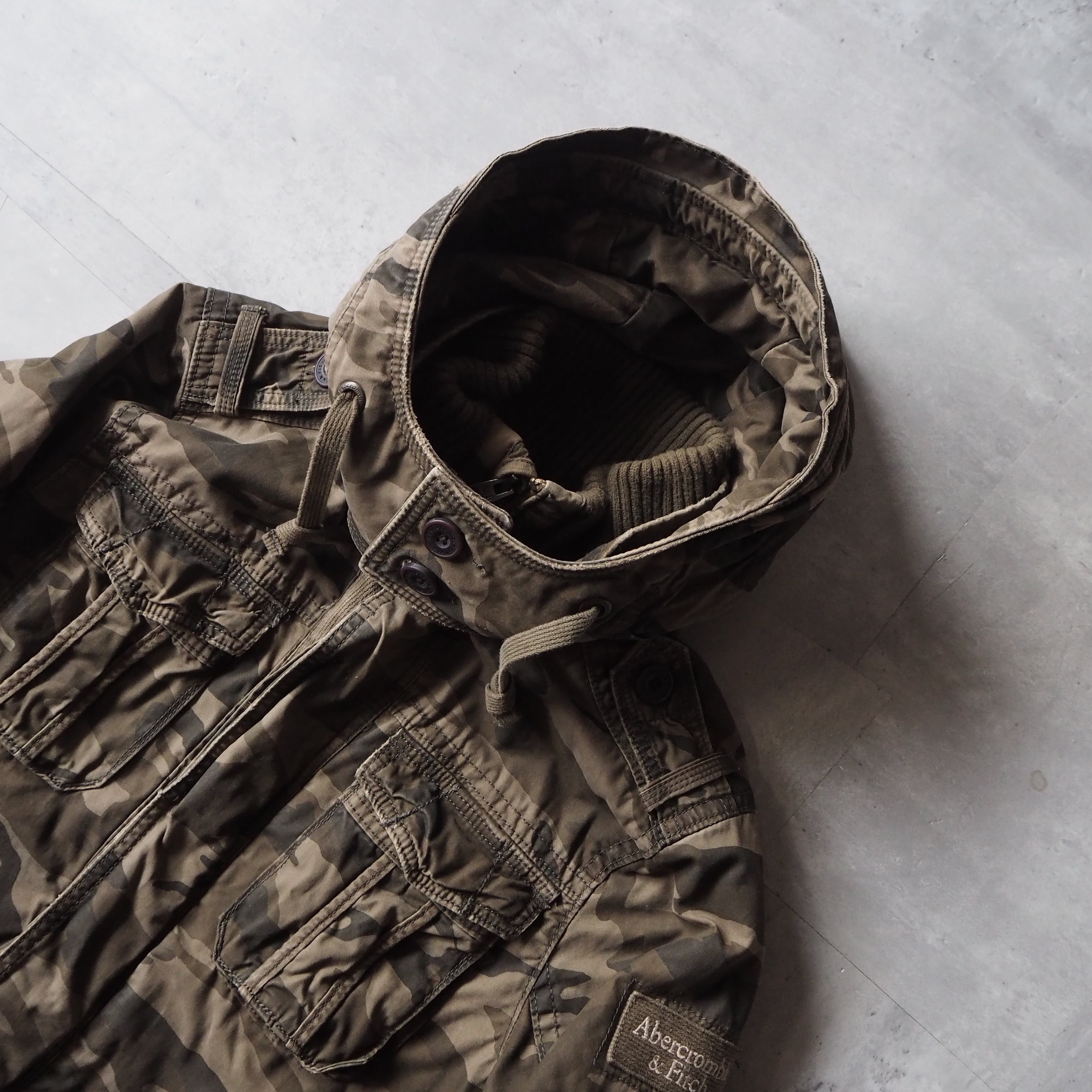 00s “ Abercrombie  Fitch” M-65 type brown woodland camo pattern military  jacket 00年代 アバクロンビーフィッチ M65タイプ ウッドランドカモ ブラウン ミリタリージャケット ideal zip anti  knovum（アンタイノーム）