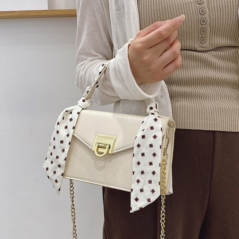 サマースカーフ レッドチェーン 夏物 シルク スクウェア メッセンジャーバッグ Tiancai_Wing_Bag22922424204