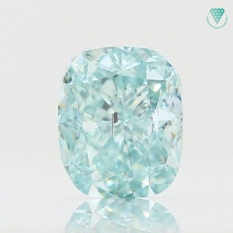 0.68 ct FANCY BLUISH GREEN SI2 CUSHION GIA 天然 グリーン ダイヤモンド | DIAMOND  EXCHANGE FEDERATION