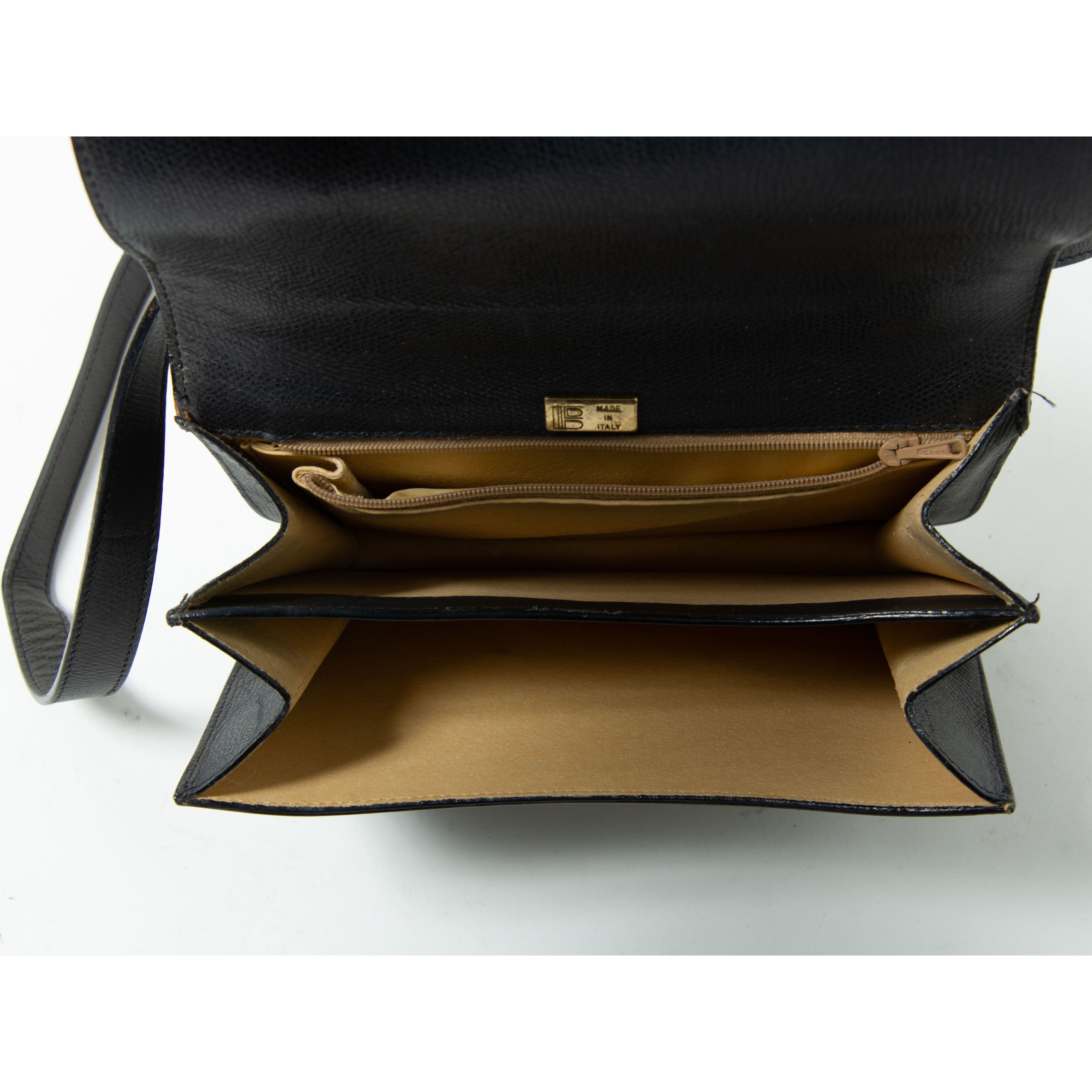 【Made in Italy】 Crossbody leather bag(イタリア製 クロスボディ レザー バッグ ショルダー)10b