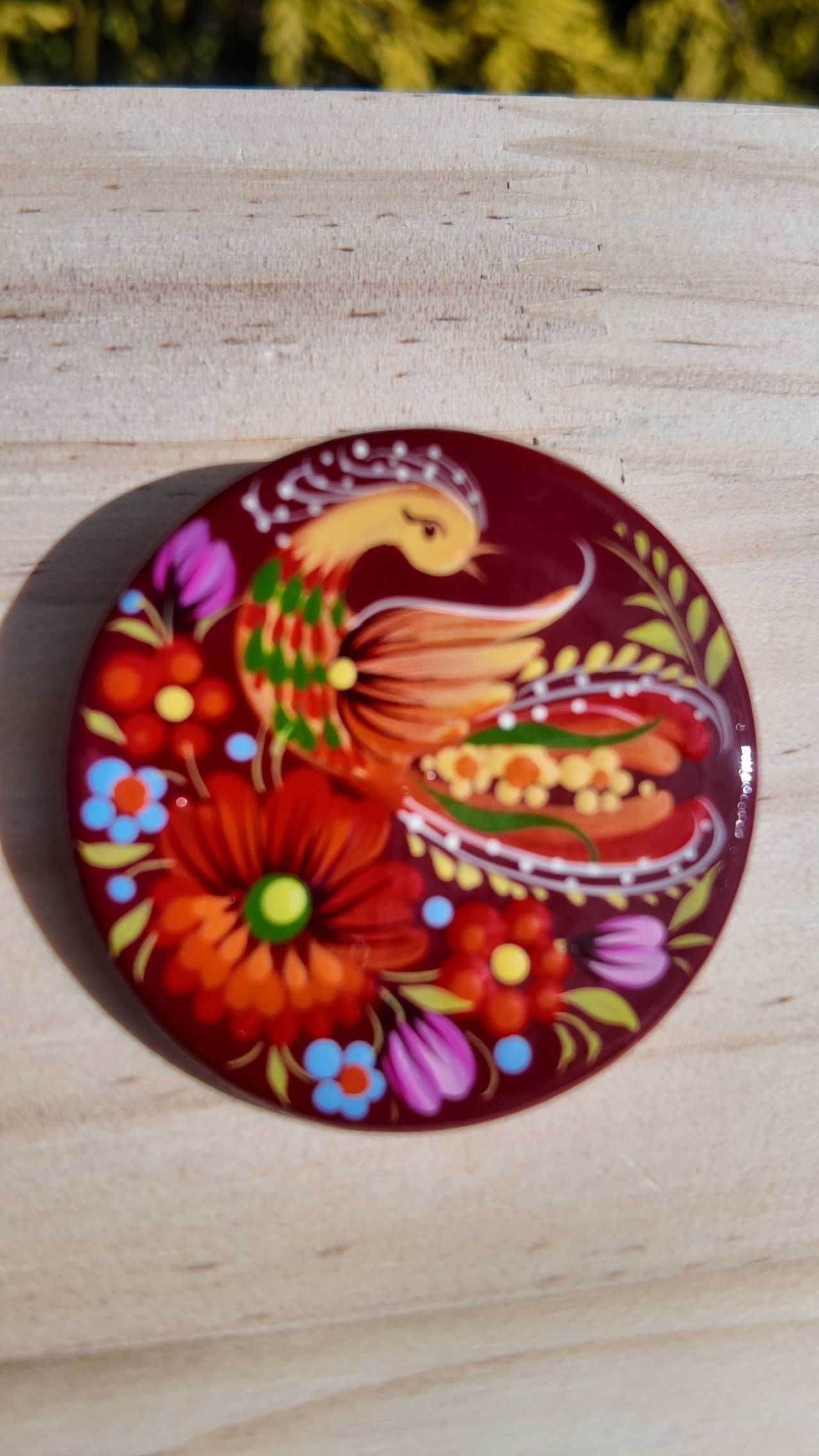 ウクライナ伝統絵画 ペトリキウカ塗り 木製ブローチ（ティモシェンコ作） - 1