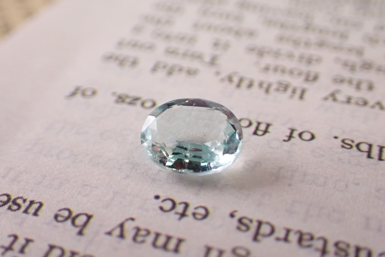 グリーンアクアマリン　1.23ct　[C12-1043]