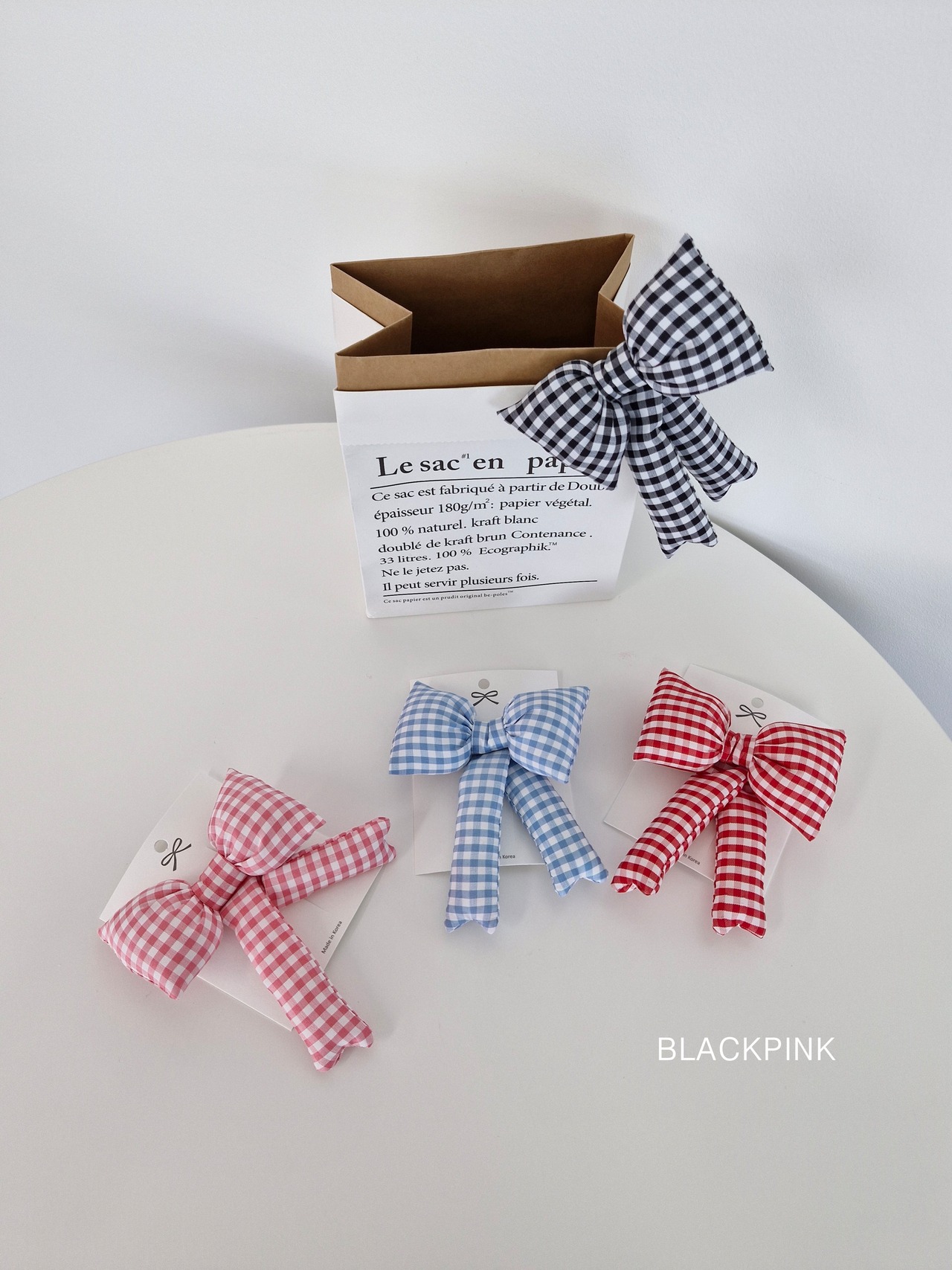 [BLACKPINK] Accessory) Checkered Chubby Ribbon Pin / [블랙핑크] 악세)체크통통리본핀