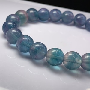 f64幻想的な色合い♪フローライトブレスレット