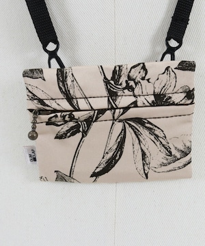 Botanical Pattern Minimal Pouch　Ivory