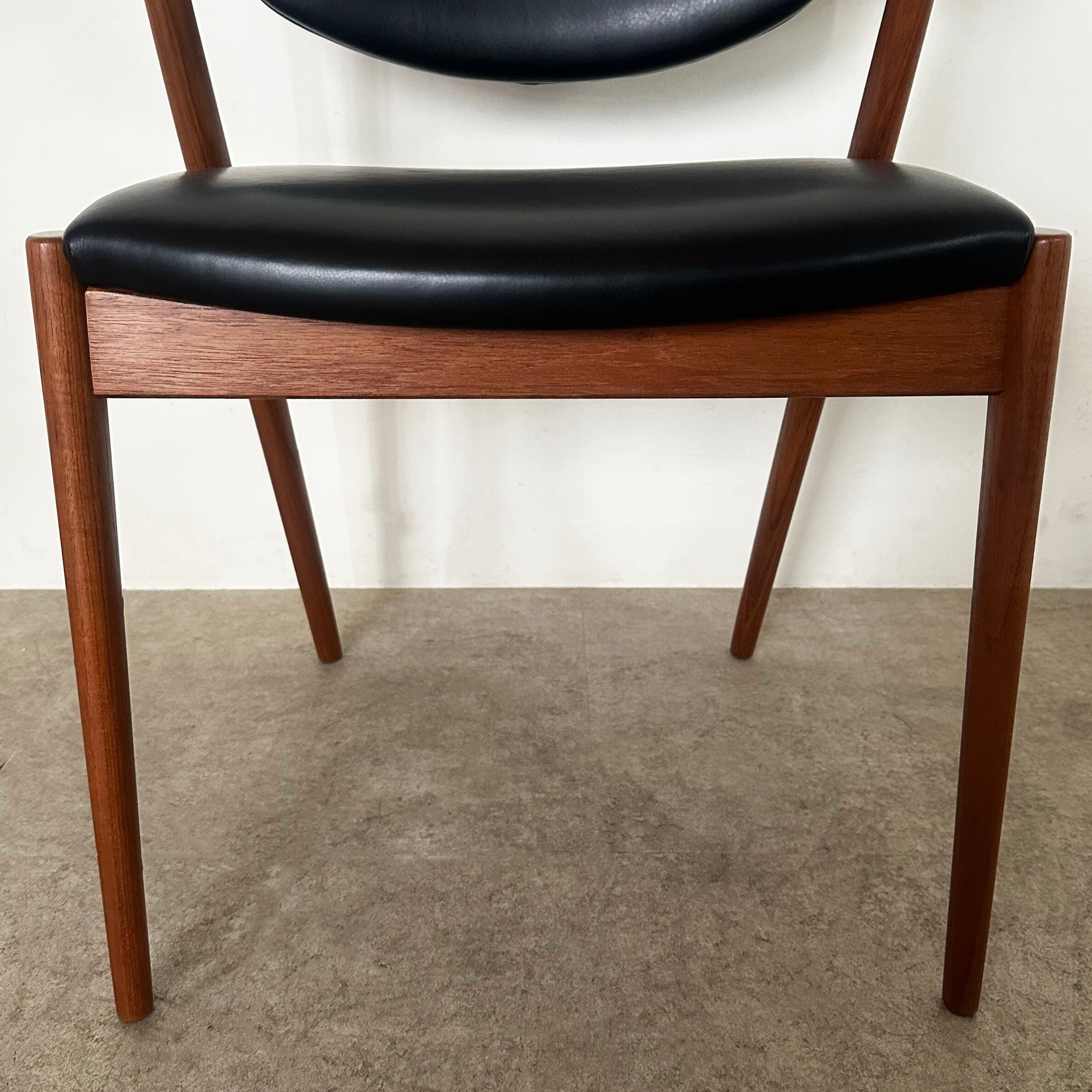 No.42 Dining chair teak by Kai Kristiansen / CH101-2 | situraeru