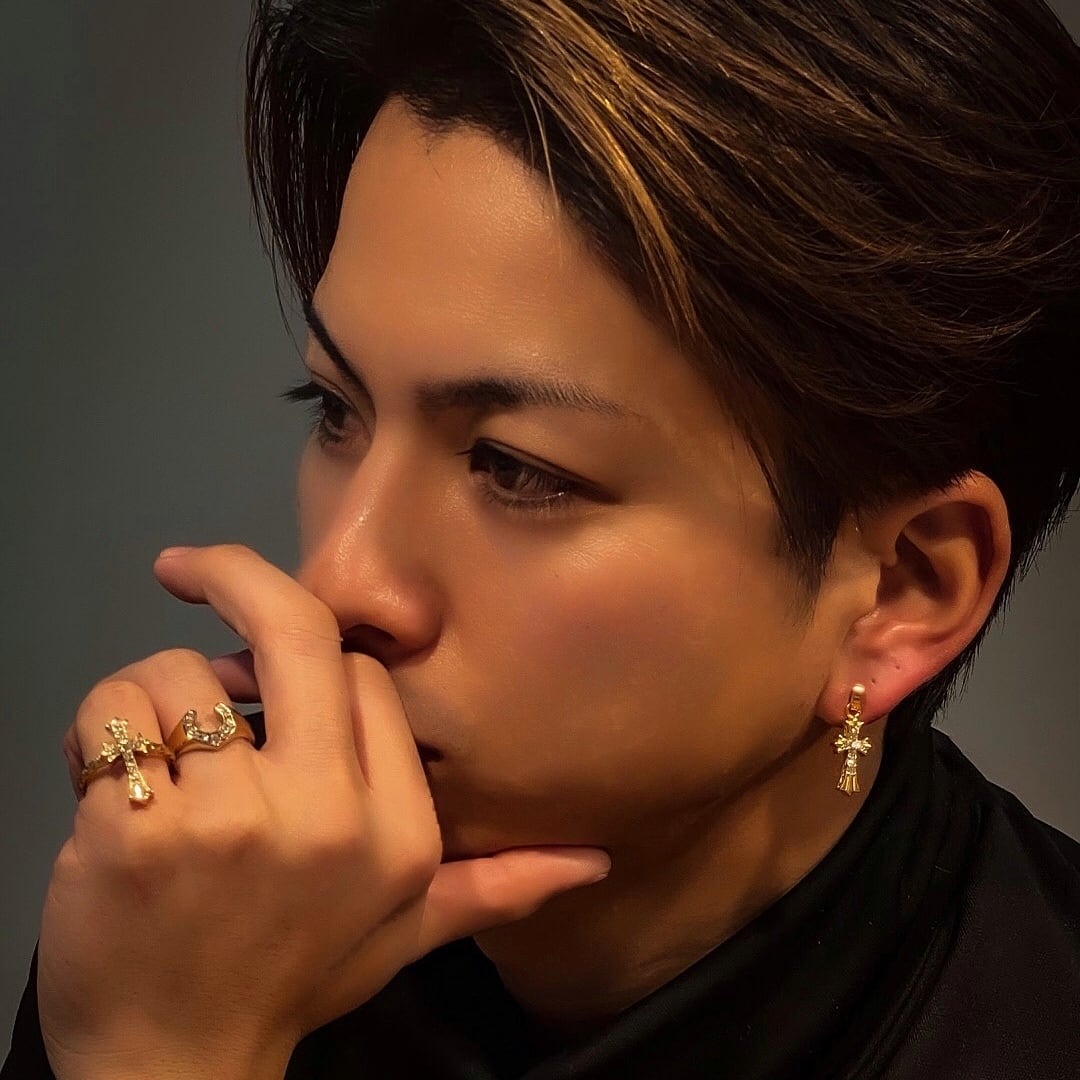 片耳のみ】316L Hawaiian cross zirconia pierce | ✯Lucliss Jewelry✯