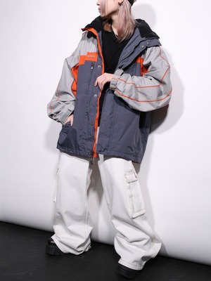 "Columbia" good coloring over silhouette mountain jacket