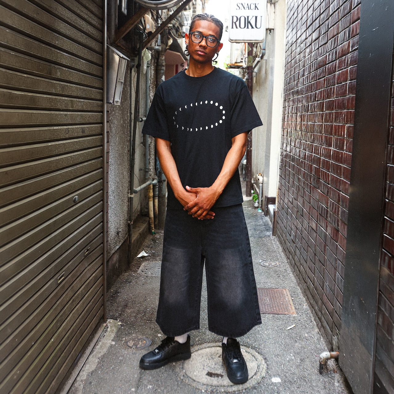 MOON PHASE PREMIUM COTTON BOX TEE