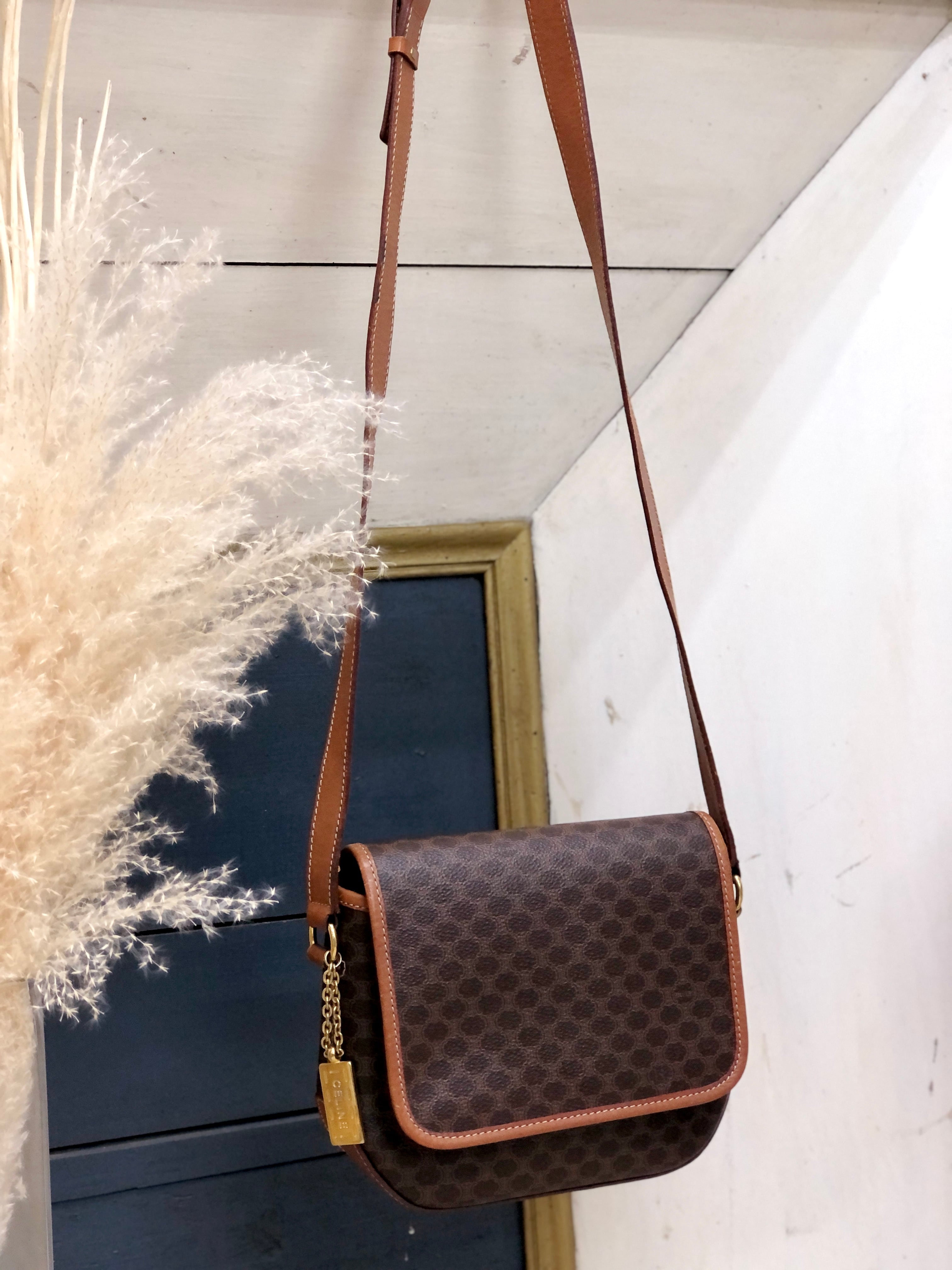 CELINE セリーヌ　ショルダーバッグ　フラップ　マカダム　PVC ベルト