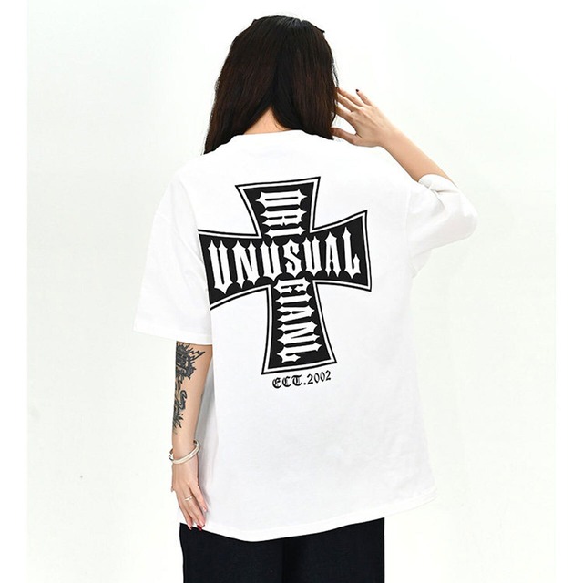 クロスゴシックロゴバックプリントTシャツ 2col   R01718