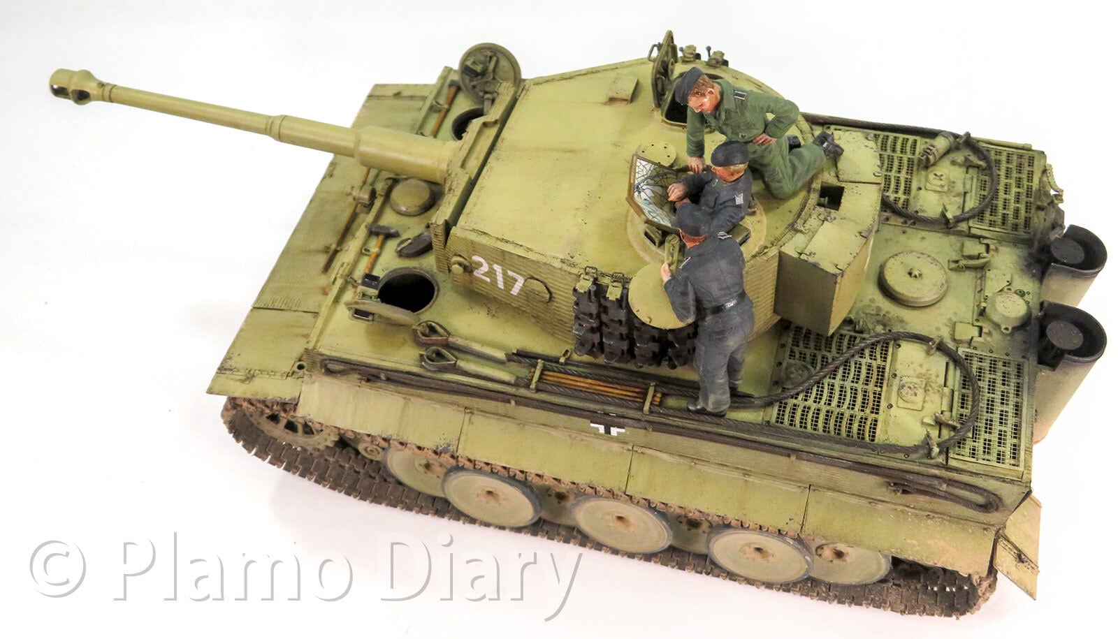 ドイツ重戦車タイガー1中期生産型 オットーカリウス搭乗車 1/35 タミヤ