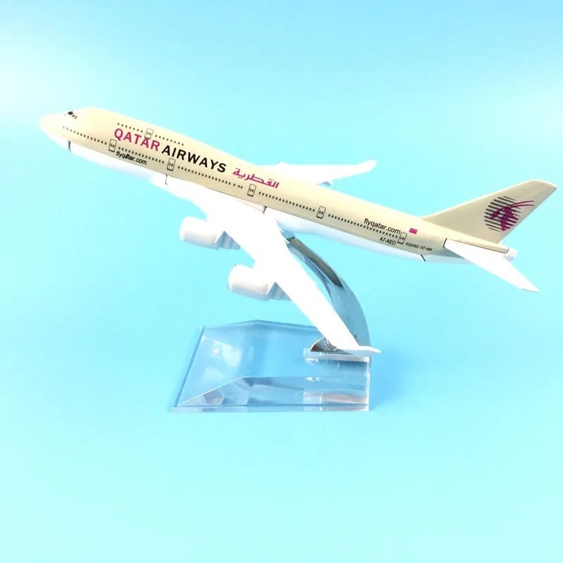 カタール航空 1/200 ダイキャストモデル