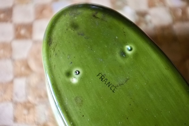 フランス 緑のお家で眠るうさぎさんのテリーヌポット ヴィンテージ