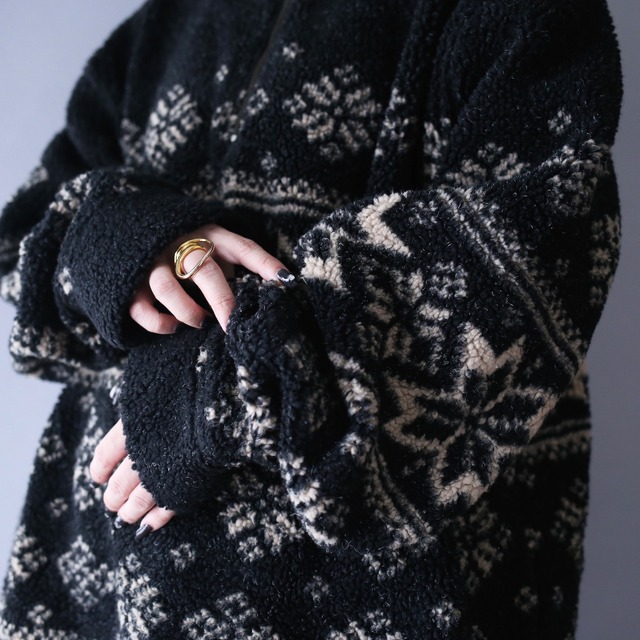 "TOMMY HILFIGER" nordic pattern over silhouette half-zip  boa fleece pullover