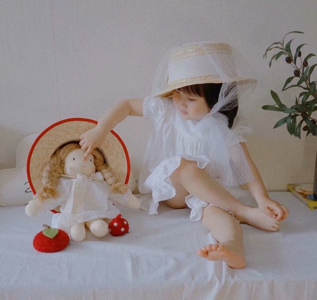 麦わら帽子 麦わらハット レトロ ストローハット 子供 キッズ ロリータ 女の子 韓国 韓国子供服 衣装 写真撮影 インスタ映え フォトジェニック 人気 おすすめ かわいい 可愛い おしゃれ オシャレ プレゼント 贈り物 ギフト 記念撮影 撮影小物 パーティー フォーマル 麦わら帽子 麦わらハット レトロ ストローハット 子供 キッズ ロリータ 女の子 韓国 韓国子供服 衣装 写真撮影 インスタ映え フォトジェニック 人気 おすすめ かわいい 可愛い おしゃれ オシャレ プレゼント 贈り物 ギフト 記念撮影 撮影小物 パーティー フォーマル