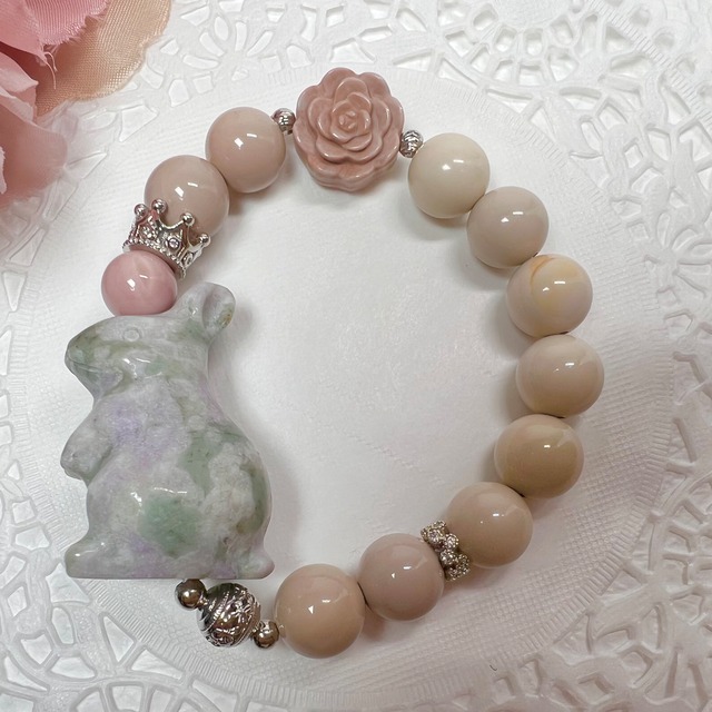 【ジェイドうさぎブレスレットᙏ̤̱】♥送料無料♥天然石 パワーストーン