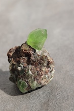 ペリドット「新緑の息吹」Peridot|天然石 原石 鉱物 パワーストーン | PD-H-002