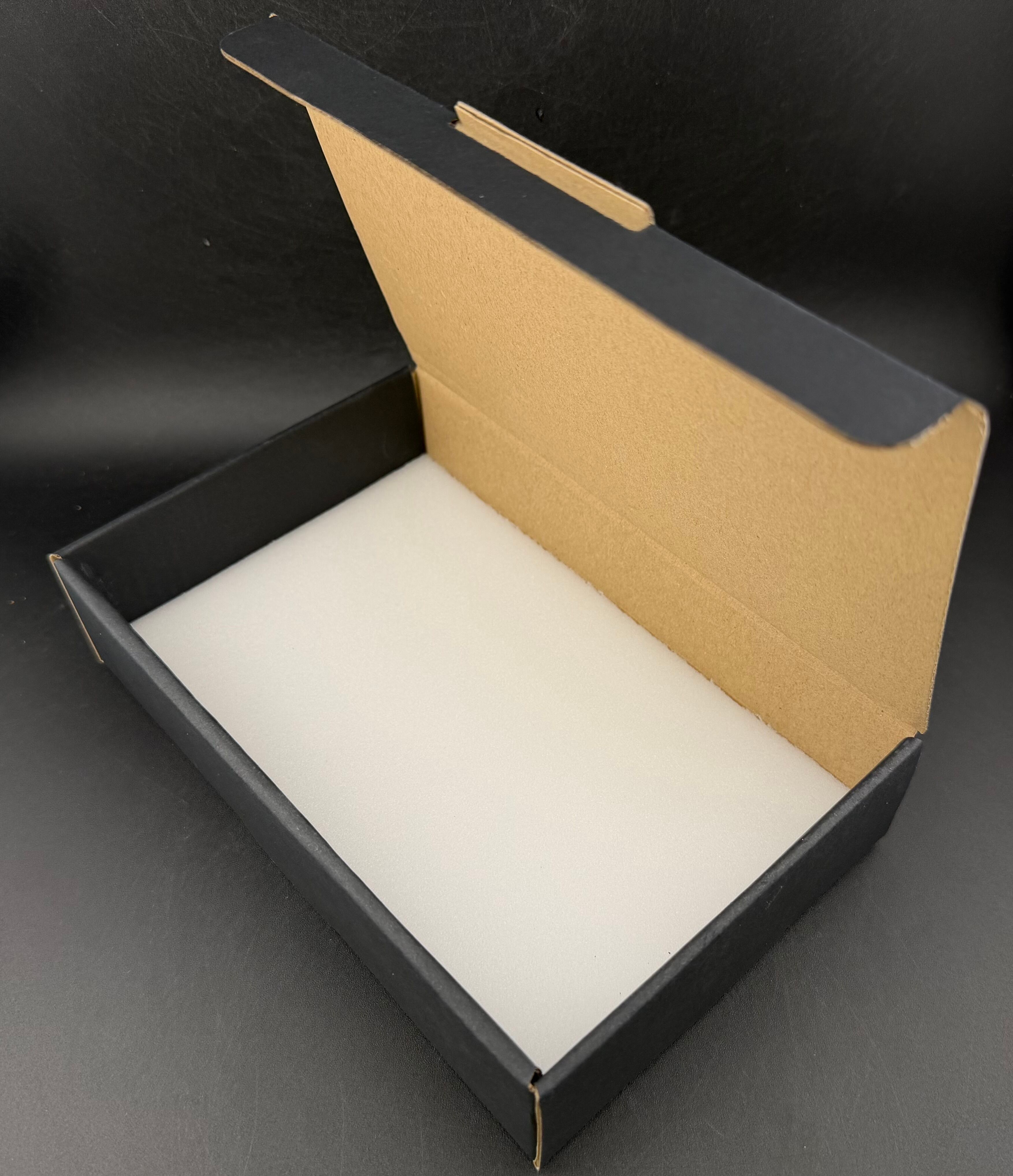 大型標本箱　2箱 Amazon.co.jp: 【厚型80UVカット】大型ドイツ型標本箱（黒