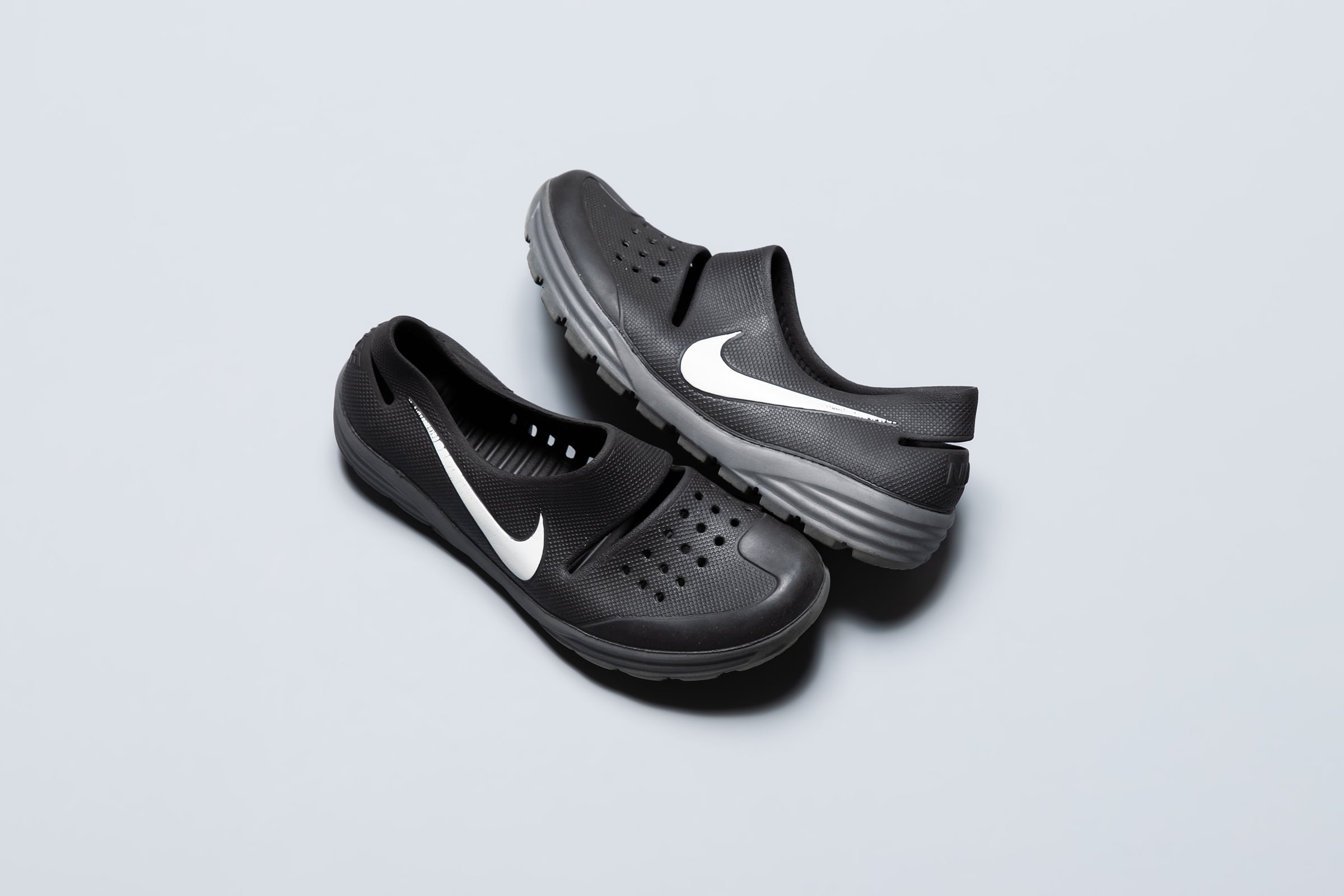 NIKE CONSIDERED LOW 4 | PLAYGROUND | スニーカーショップ