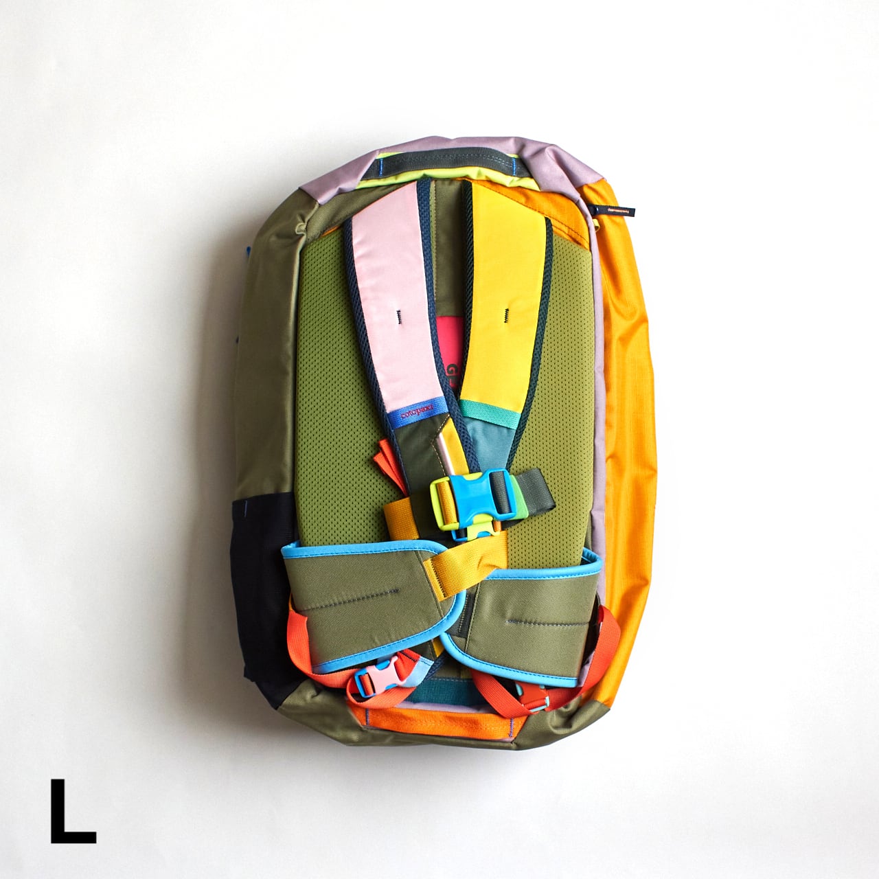 Cotopaxi（コトパクシ）Allpa 35L Travel Pack - Del Día c/#L 35L