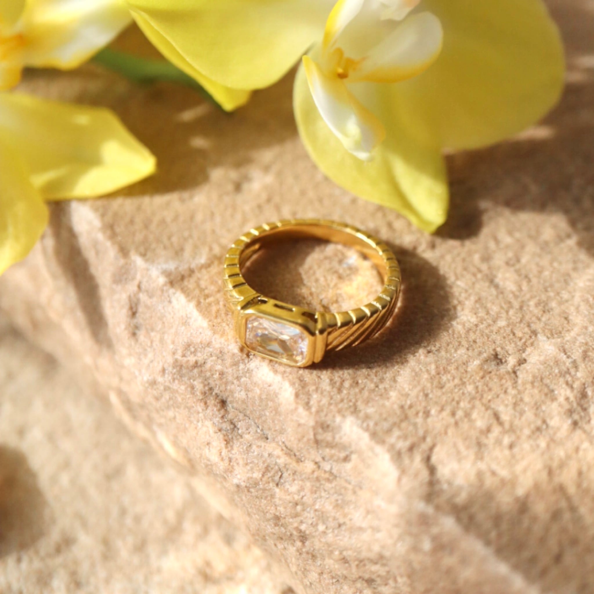 ステンレスヴィンテージライクビジューリング