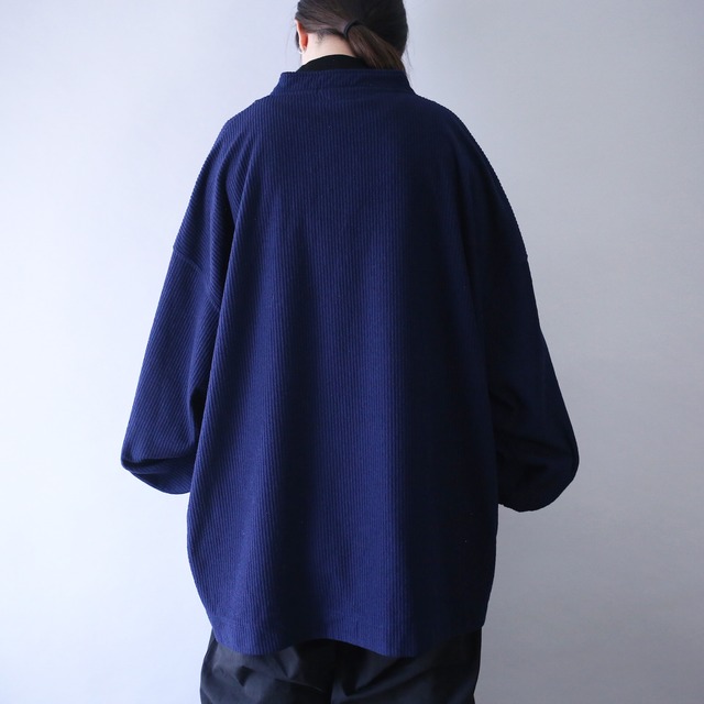 "BIG DOGS" super over silhouette henley neck pullover