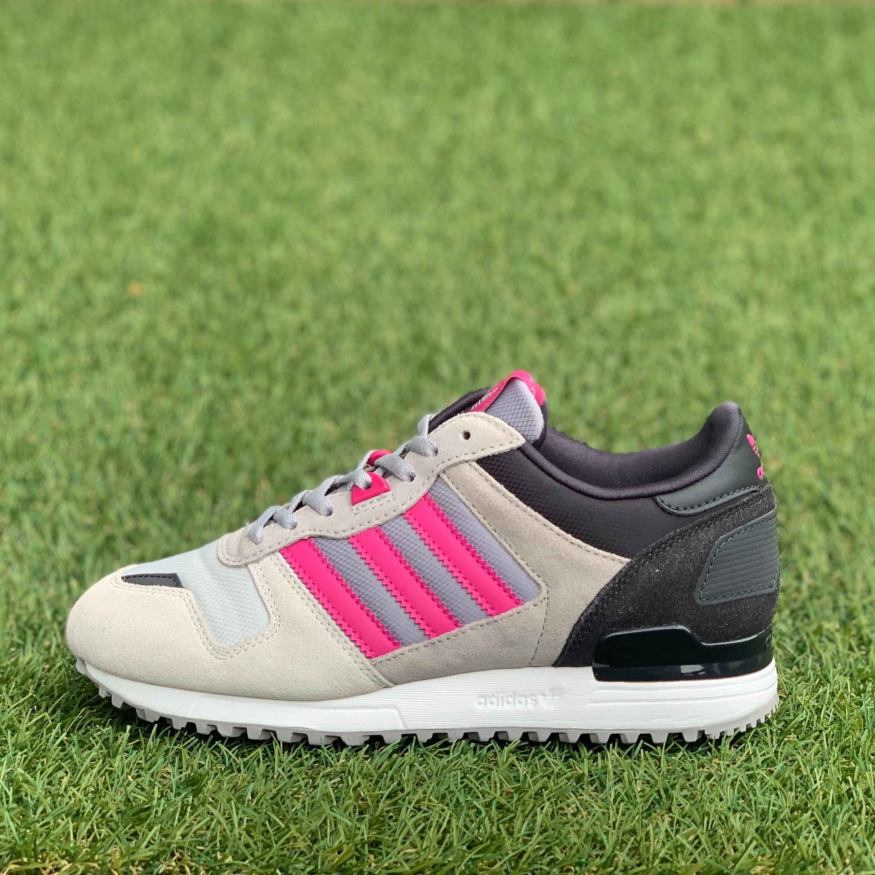 あずたん adidas×JEANASIS ZX700 JN W アディダス×ジーナシス ゼットエックス700