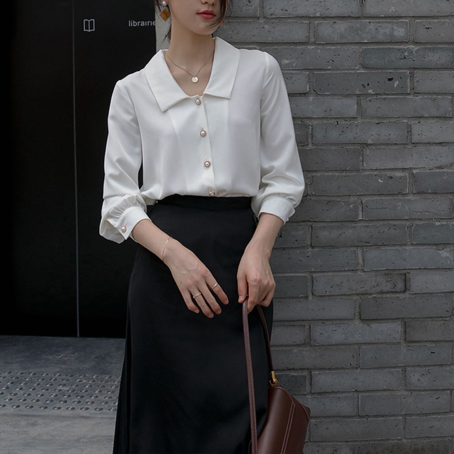 トップス シャツ ブラウス 白トップス 袖あり 長袖 襟付き 大人可愛い