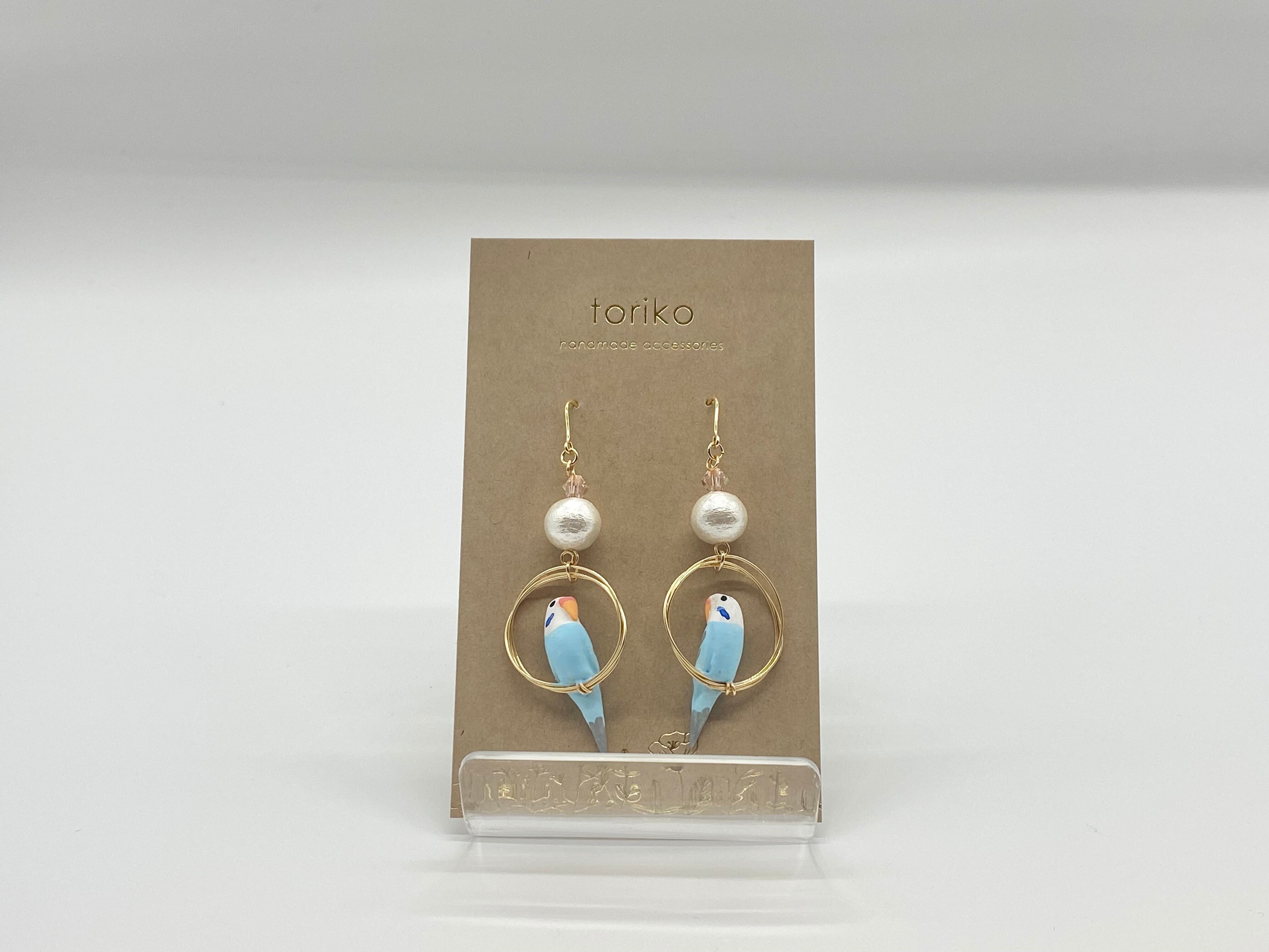 セキセイインコ(水色)コットンパール付ピアス・イヤリング