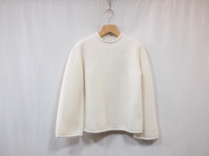 Women’s BATONER” FLUFFY SIGNATURE ROLL NECK WHITE”