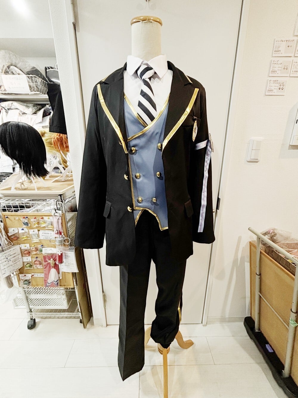 ツイステッドワンダーランド NRC オクタヴィネル寮 制服 風衣装
