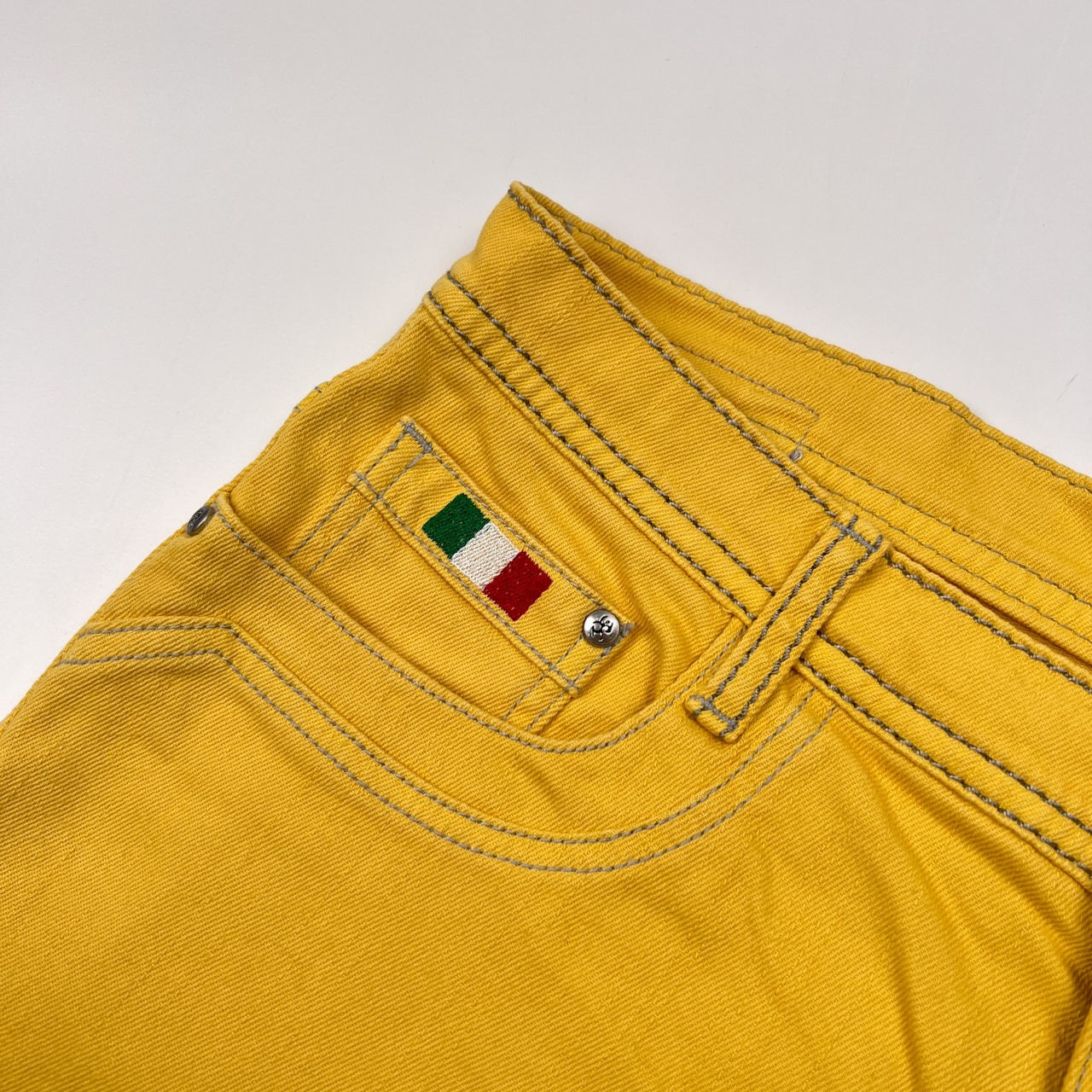 barassi MILANO バラシ ミラノ カラーデニム 風 パンツ ボトムス サイズ 88 /メンズ/イエロー/アイティオージャパン