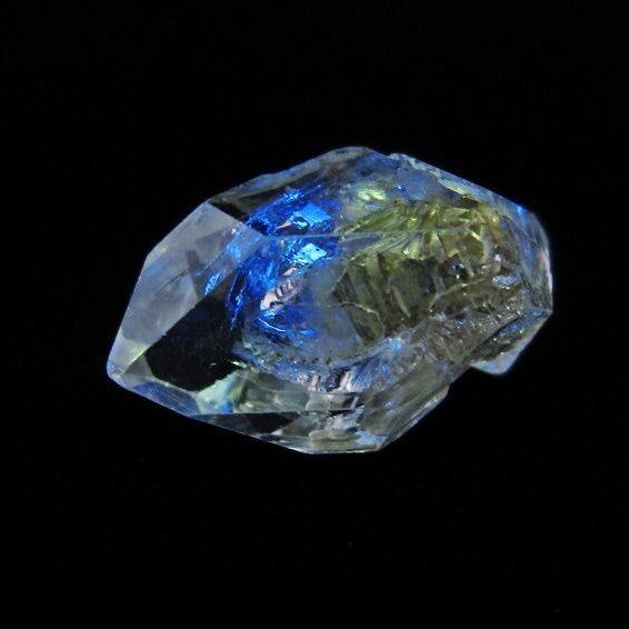 オイルインクォーツ 原石 石油入り 一点物 171-6337