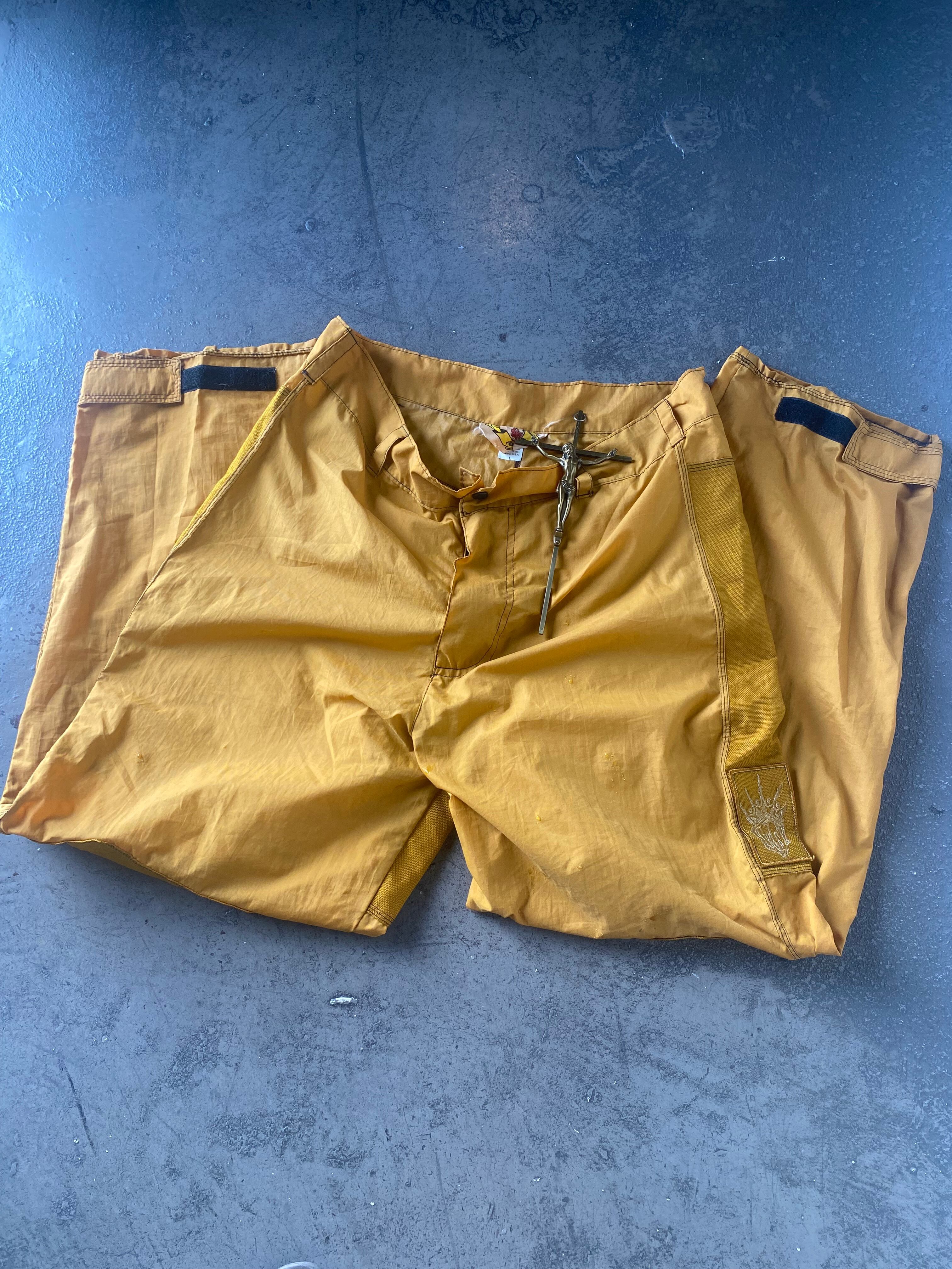 BUTTSTAIN!ANTI FASHION!