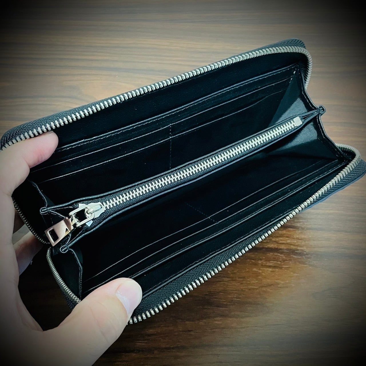 鰐本物⭐クロコダイル本革⭐ラウンドファスナー長財布⭐人気のブラック