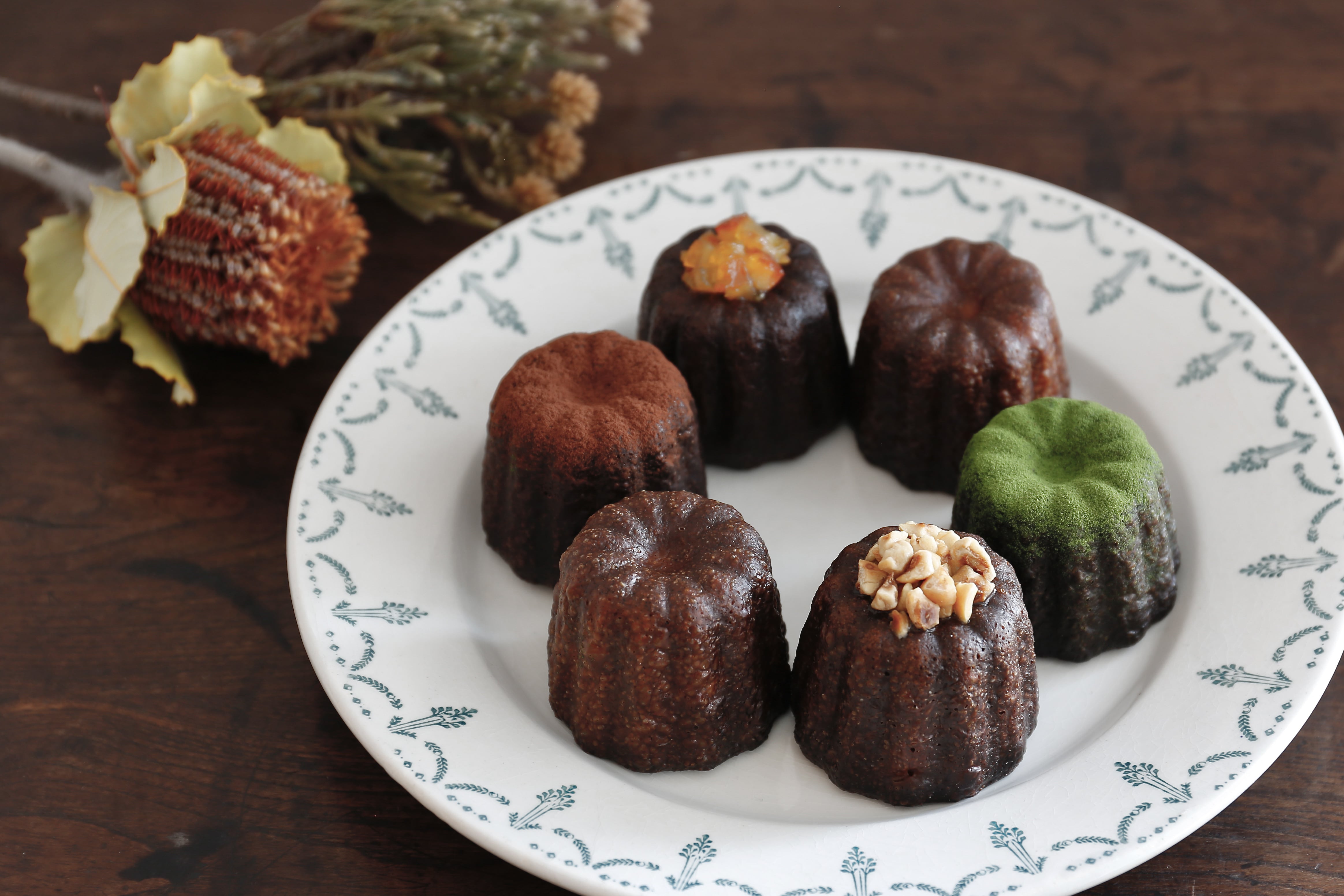 saco カヌレ（6個入）12/22 (月) 発送分 | カヌレの店 saco｜岐阜の