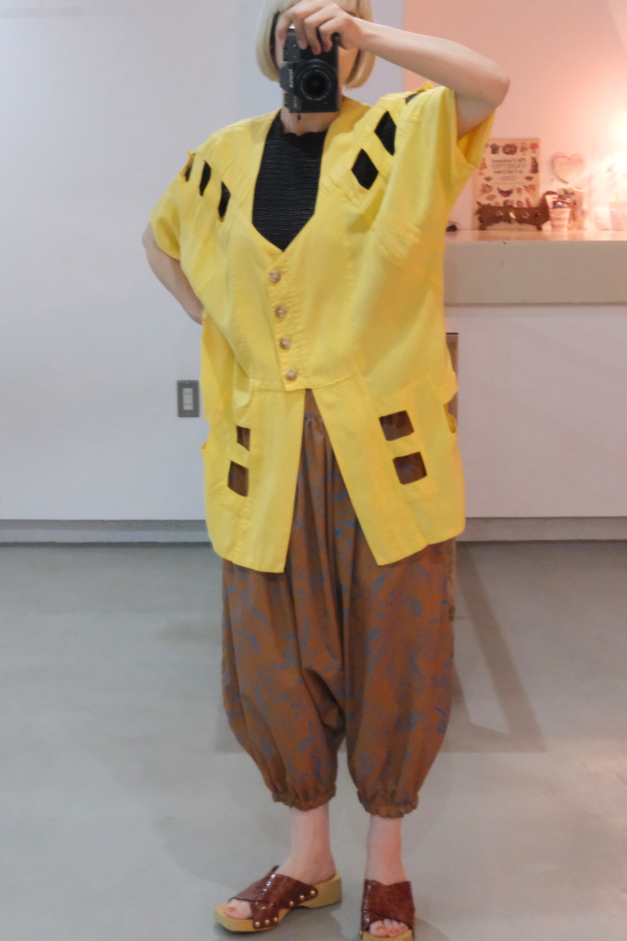 Cut-out yellow tunic Blouse