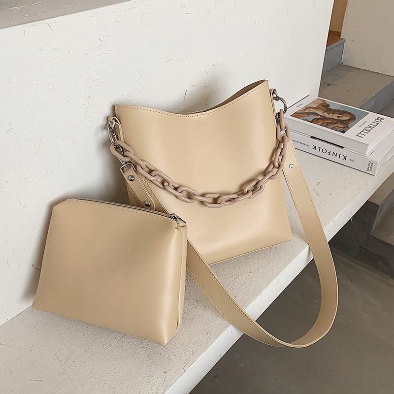 シンプルな大容量バッグハンドバッグ2020新しいトレンディなファッションオールマッチショルダーバッグネット赤メッセンジャー画像バケットバッグ Tiancai_Wing_Bag48413915856