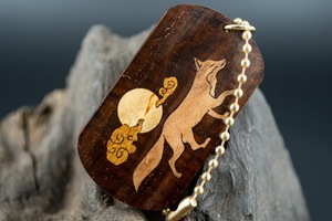 【21世紀最高峰の材】サイアミーズローズウッド ドッグタグ 象嵌 十五夜きつね